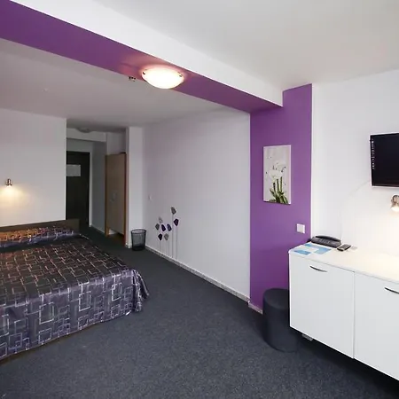 ホテル Vladislav (adults Only) ヴァルナ