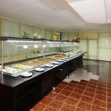 ホテル Vladislav (adults Only) ヴァルナ